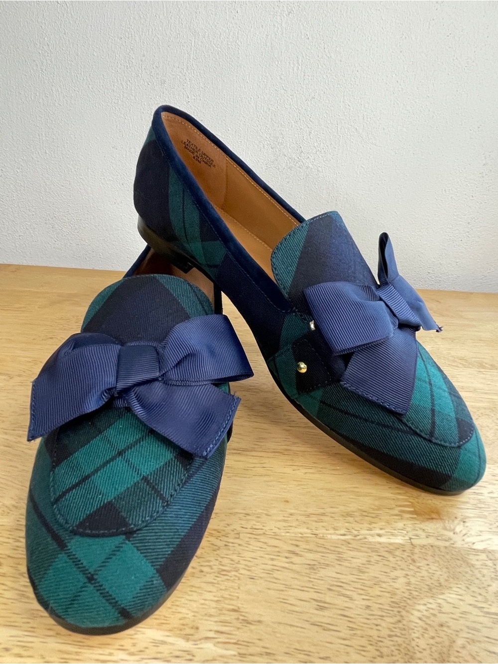 Talbots Womens Katelyn Blue Green Snowfall Plaid Bow Loafers Holiday Size 8.5
